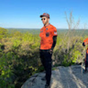 Meet your Posher, Anyelo